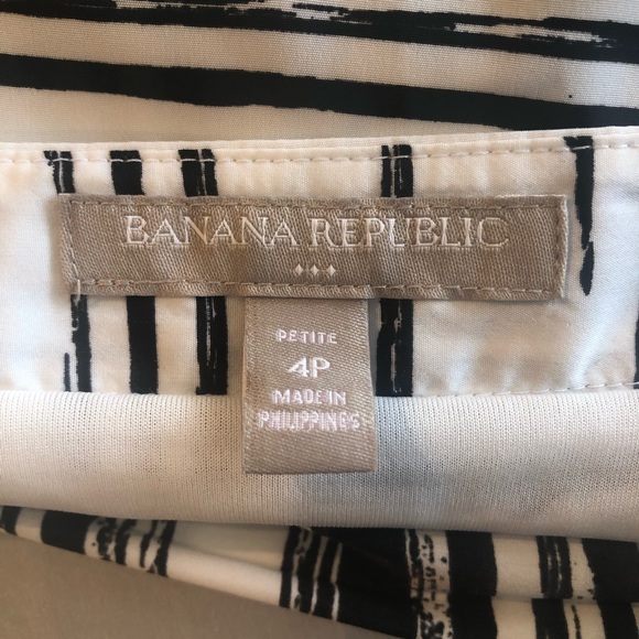 Banana Republic pleated skirt - Picture 6 of 6
